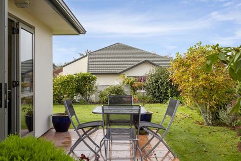 Photo of property in 10 Lakeridge Close, Rangatira Park, Taupo, 3330