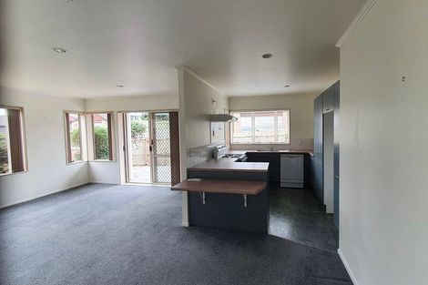 Photo of property in 5 The Boulevard, Red Beach, 0932