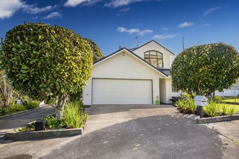 Photo of property in 24 Niccol Avenue, Narrow Neck, Auckland, 0624