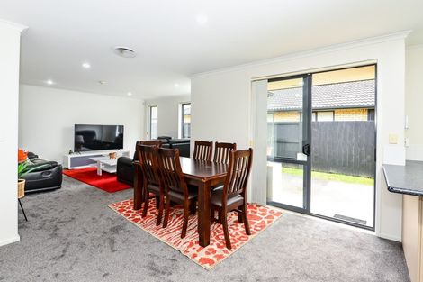 Photo of property in 13 Nobleman Place, Hamilton East, Hamilton, 3216