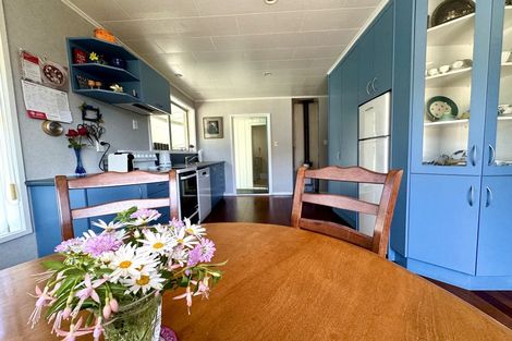 Photo of property in 6 Limbrick Street, Waipawa, 4210