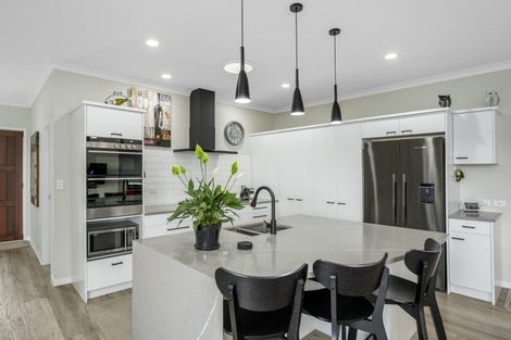 Photo of property in 15 Adler Drive, Ohauiti, Tauranga, 3112