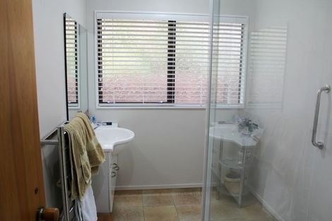 Photo of property in 10 Awanui Drive, Waikanae, 5036