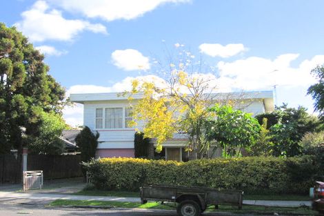 Photo of property in 2/19 Hostel Access Road, Eastern Beach, Auckland, 2012