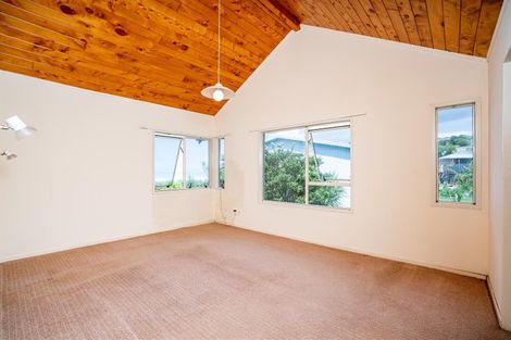 Photo of property in 3 Wairahi Road, Langs Beach, Waipu, 0582