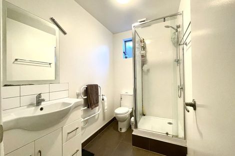 Photo of property in 1 Cherry Grove, Strathmore Park, Wellington, 6022