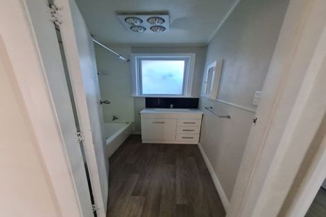 Photo of property in 73 Seddon Street, Takaro, Palmerston North, 4412