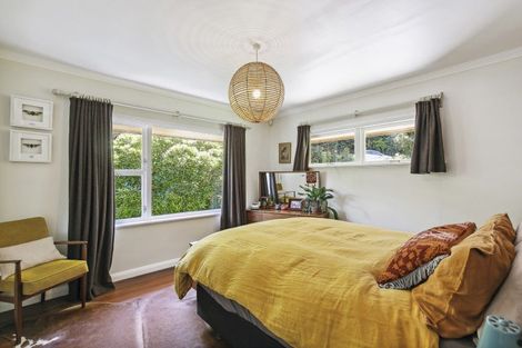 Photo of property in 6 Travers Street, Vogeltown, Wellington, 6021