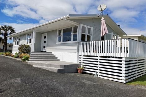 Photo of property in 45 Marsden Point Road, Ruakaka, 0116