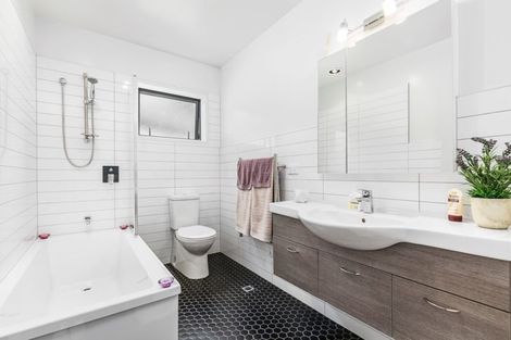 Photo of property in 33/27 Powell Street, Avondale, Auckland, 1026