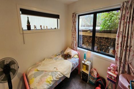 Photo of property in 6a Donnelly Street, Oakura, 4314