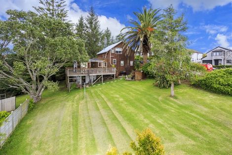 Photo of property in 34 Schnapper Rock Road, Schnapper Rock, Auckland, 0632