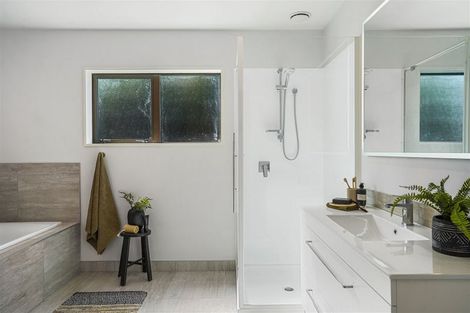 Photo of property in 31 Althorp Place, Avonhead, Christchurch, 8042