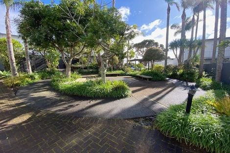 Photo of property in 3/72 Kitchener Road, Milford, Auckland, 0620