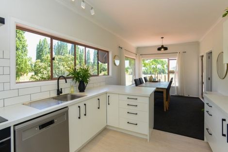 Photo of property in 472 Maharakeke Road, Waipukurau, 4281