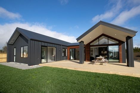 Photo of property in 1175 Coatesville-riverhead Highway, Riverhead, 0892