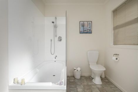 Photo of property in Acacia Court, 3/2 Jarden Mile, Nukuhau, Taupo, 3330