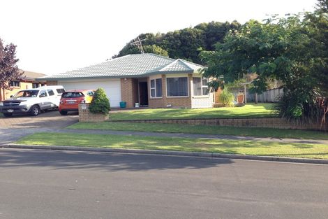 Photo of property in 37 Ayrshire Drive, Grandview Heights, Hamilton, 3200