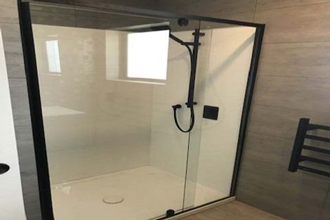 Photo of property in 109c Hobsonville Road, West Harbour, Auckland, 0618