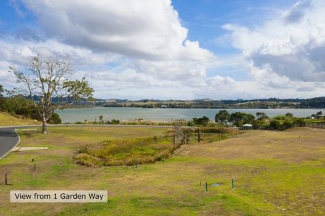 Photo of property in 1 Garden Way, Mangawhai Heads, Mangawhai, 0505