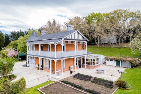 Photo of property in 108 Limeworks Road, Circle Hill, Milton, 9291