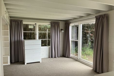 Photo of property in 94 Ocean View Road, Northcote, Auckland, 0627