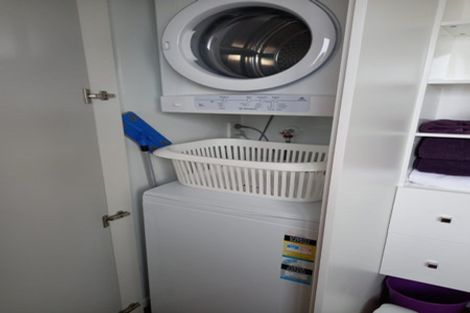 Photo of property in 1/15 Apu Crescent, Lyall Bay, Wellington, 6022