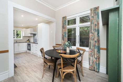 Photo of property in 9 Weston Avenue, Roslyn, Palmerston North, 4414