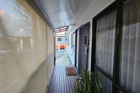 Photo of property in 19a Crystal Avenue, Glendene, Auckland, 0602