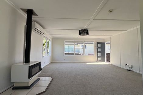Photo of property in 307 Albany Highway, Rosedale, Auckland, 0632