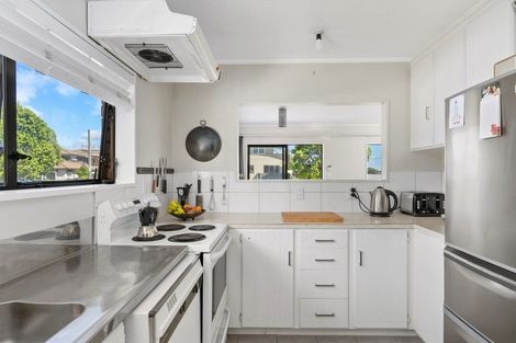 Photo of property in 11 Sutherland Avenue, Mount Maunganui, 3116