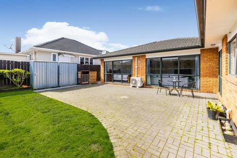 Photo of property in 2/14 Prictor Street, Papakura, 2110