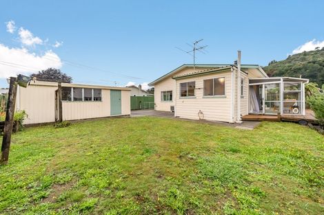Photo of property in 46 Wilford Street, Wallaceville, Upper Hutt, 5018