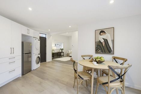 Photo of property in 121d The Parade, Island Bay, Wellington, 6023