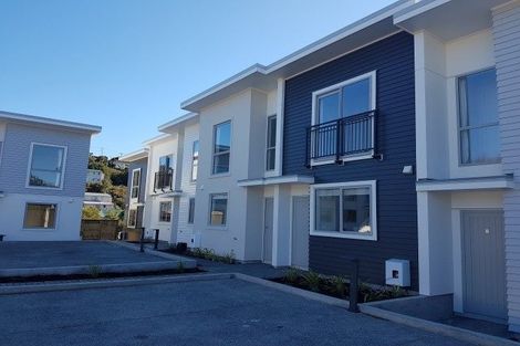 Photo of property in 1/32 Dr Taylor Terrace, Johnsonville, Wellington, 6037