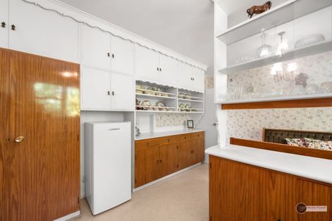 Photo of property in 15 Harewood Grove, Pinehaven, Upper Hutt, 5019