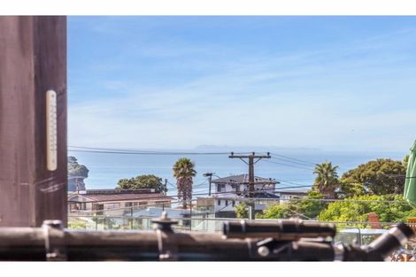 Photo of property in 10 Rishworth Avenue, Stanmore Bay, Whangaparaoa, 0932