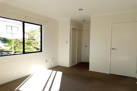 Photo of property in 118 Bradbury Road, Botany Downs, Auckland, 2010