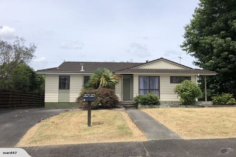 Photo of property in 4 Moxham Grove, Massey, Auckland, 0614