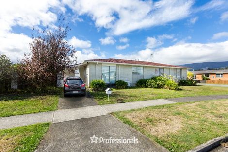 Photo of property in 2/12 Tacoma Drive, Totara Park, Upper Hutt, 5018