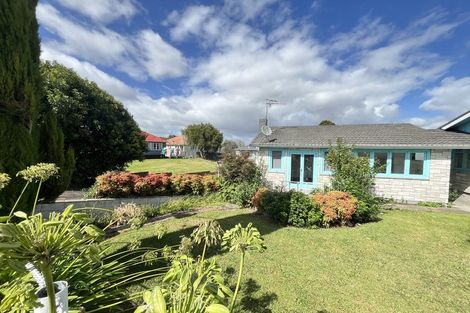 Photo of property in 63a Great South Road, Manurewa, Auckland, 2102