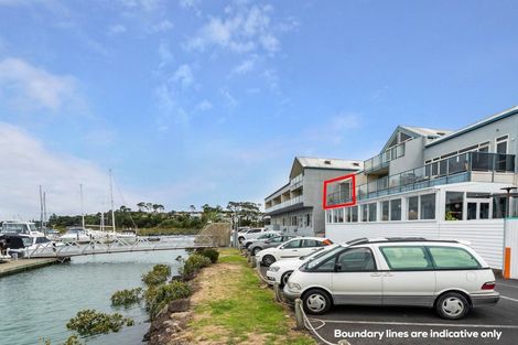 Photo of property in 16/15 Clearwater Cove, West Harbour, Auckland, 0618