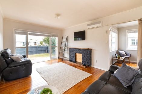 Photo of property in 42 Oldham Avenue, Onekawa, Napier, 4110