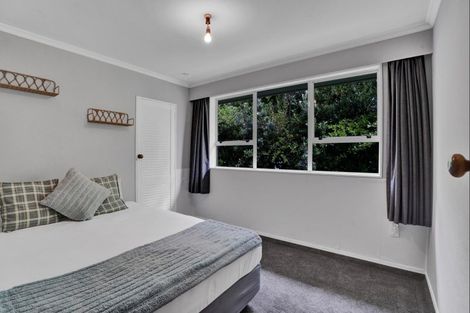 Photo of property in 14 Heaphy Road, Opunake, 4616