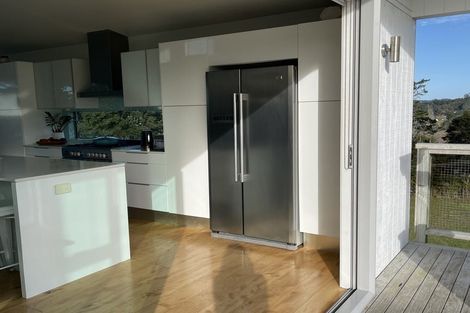 Photo of property in 48 Christian Road, Swanson, Auckland, 0614