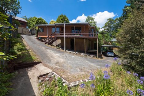 Photo of property in 35 Heathcote Place, Fitzherbert, Palmerston North, 4410