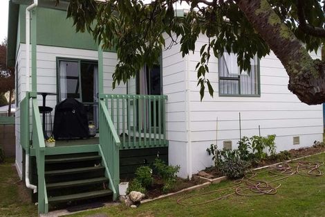Photo of property in 4 Clarkes Crescent, Paekakariki, 5034