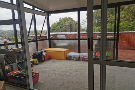 Photo of property in 2/4 Firth Road, Torbay, Auckland, 0630