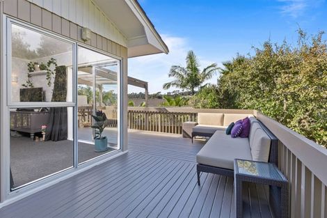 Photo of property in 6 Spinella Drive, Bayview, Auckland, 0629