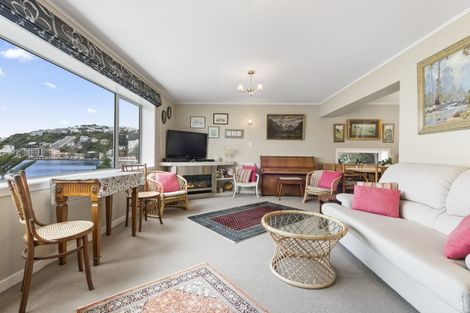 Photo of property in Matai Moana, 2/178 Oriental Parade, Oriental Bay, Wellington, 6011